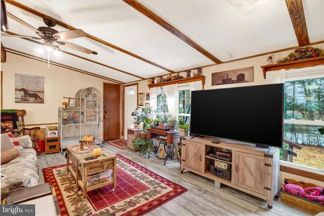 19367 S BARRENS RD S, Stewartstown, PA 17363