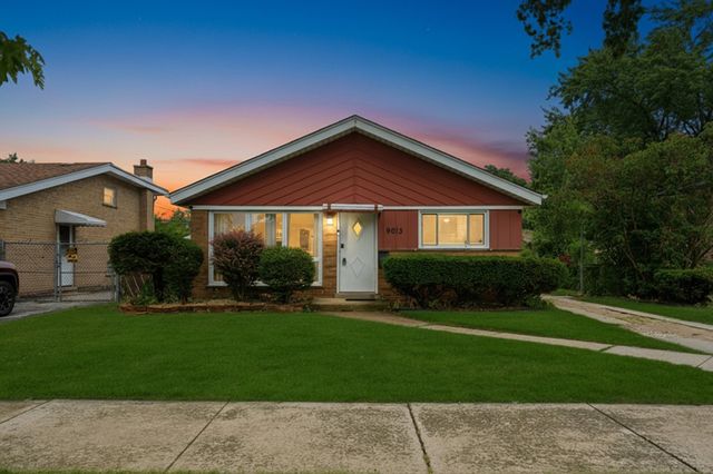 9013 S 49th Court, Oak Lawn, IL 60453