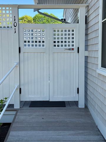 100 Dillingham Ave A101, Falmouth, MA 02540
