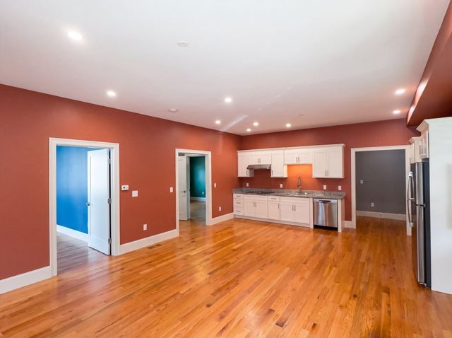 100 Dillingham Ave A101, Falmouth, MA 02540
