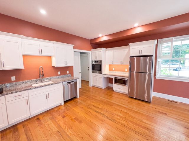 100 Dillingham Ave A101, Falmouth, MA 02540