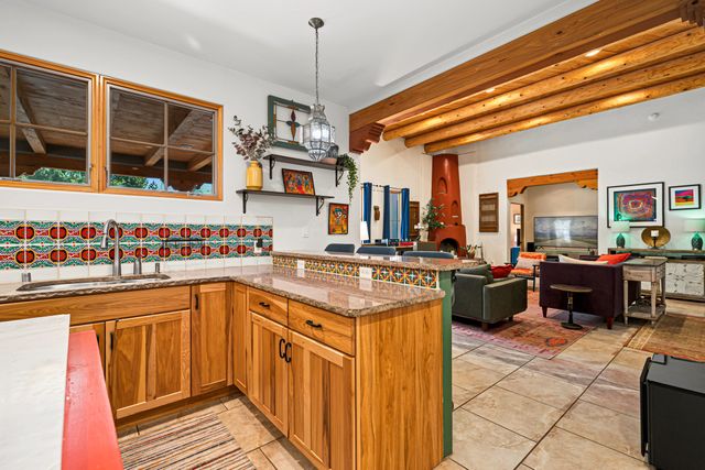 21 Calle Lemita, Santa Fe, NM 87506