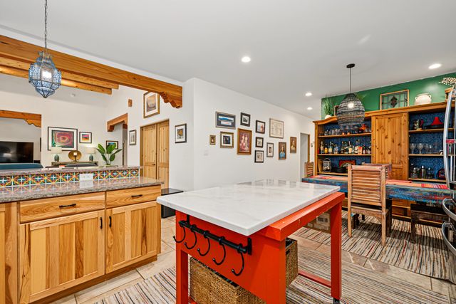 21 Calle Lemita, Santa Fe, NM 87506