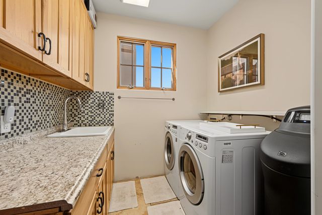 21 Calle Lemita, Santa Fe, NM 87506