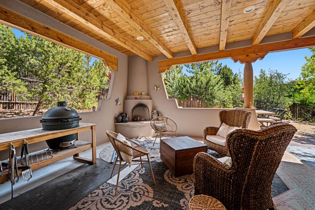 21 Calle Lemita, Santa Fe, NM 87506
