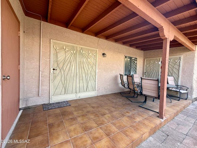 1949 N Swan Rd Unit 29, Tucson, AZ 85712