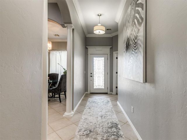 1105 Julies Trail, Moore, OK 73160