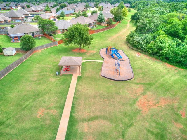 1105 Julies Trail, Moore, OK 73160