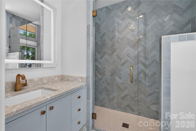 5620 Merry Mount Drive, Charlotte, NC 28226