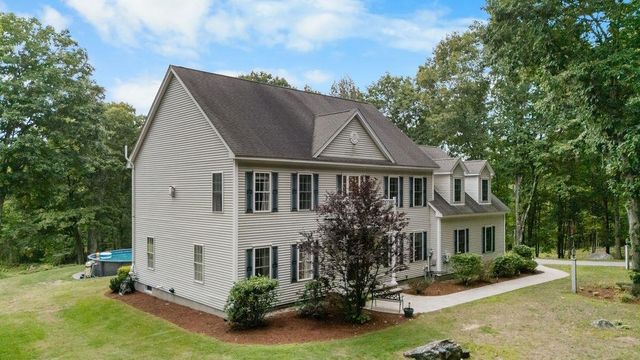 1237 Center Road, Lyndeborough, NH 03082