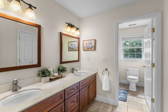 1237 Center Road, Lyndeborough, NH 03082