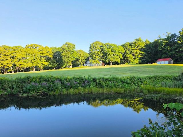 1237 Center Road, Lyndeborough, NH 03082