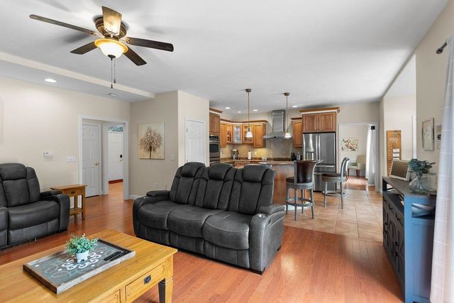 1237 Center Road, Lyndeborough, NH 03082
