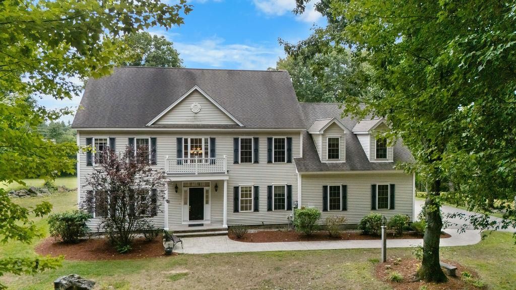1237 Center Road, Lyndeborough, NH 03082