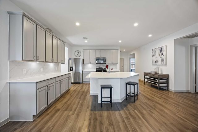 1022 Curly Angora Court, Rosharon, TX 77583