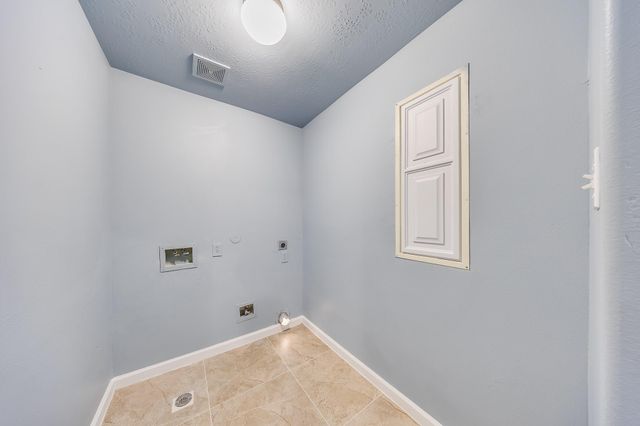 12511 Garden Gale Lane, Houston, TX 77044