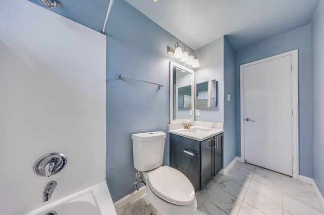 12511 Garden Gale Lane, Houston, TX 77044