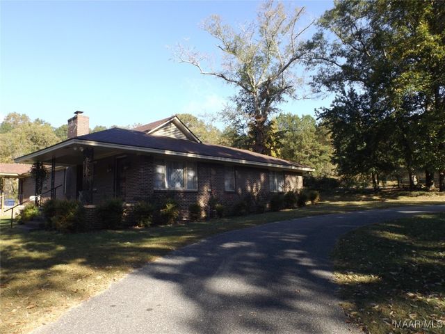 1373 County Road 39 Road, Deatsville, AL 36022