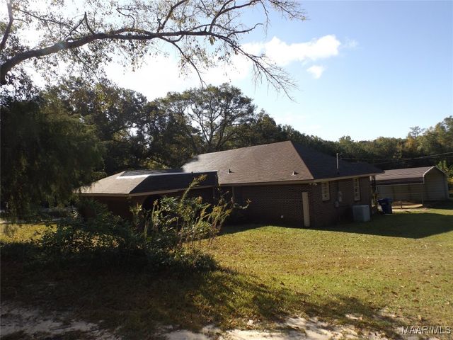 1373 County Road 39 Road, Deatsville, AL 36022