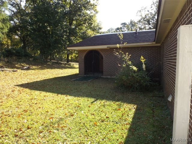 1373 County Road 39 Road, Deatsville, AL 36022