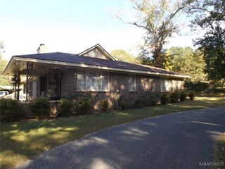 1373 County Road 39 Road, Deatsville, AL 36022
