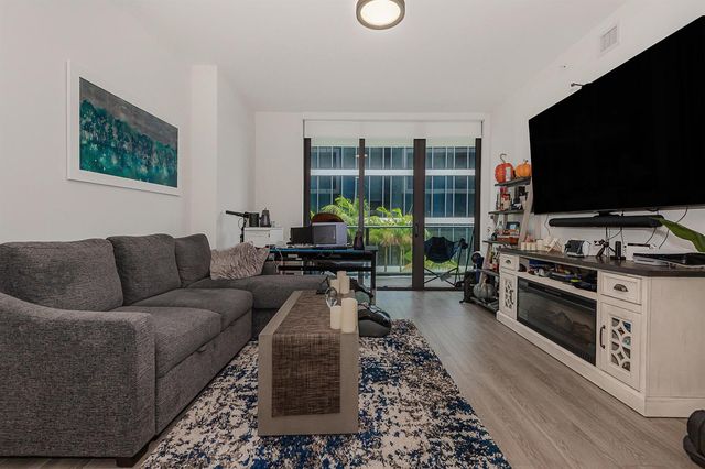 2960 NE 207th Street 708, Aventura, FL 33180