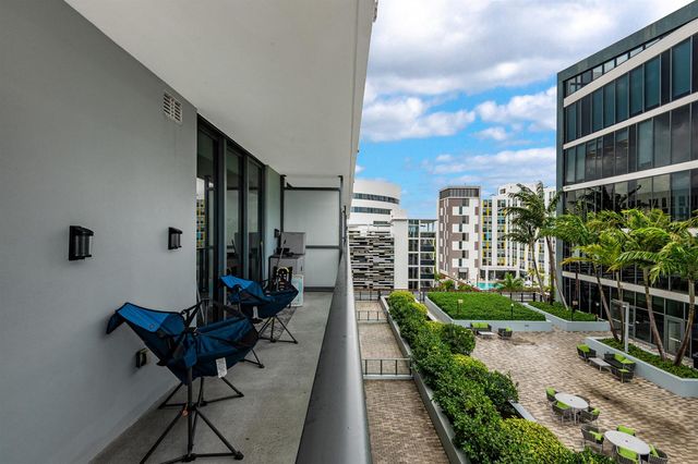 2960 NE 207th Street 708, Aventura, FL 33180