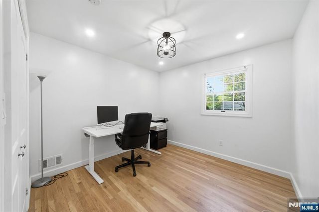 13 Dogwood Court, Paramus, NJ 07652