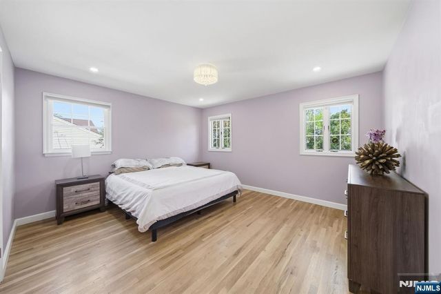 13 Dogwood Court, Paramus, NJ 07652