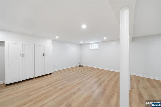 13 Dogwood Court, Paramus, NJ 07652