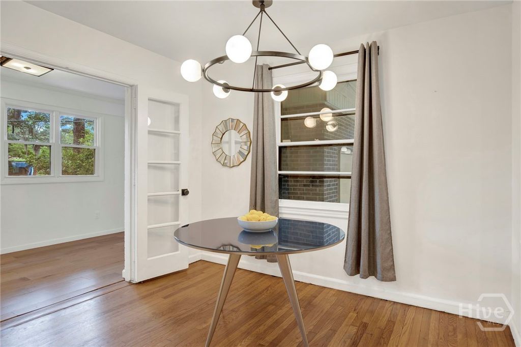 Image 12 of property listing at 213 Kensington Drive, Savannah, GA 31405