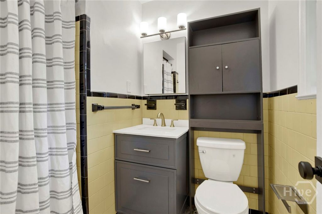 Image 21 of property listing at 213 Kensington Drive, Savannah, GA 31405