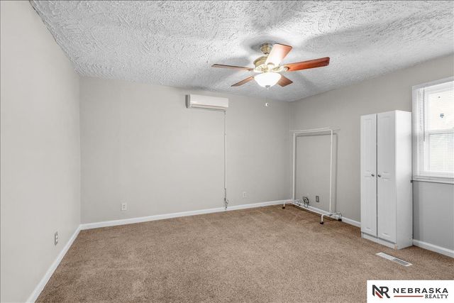 3701 N 43rd Street, Omaha, NE 68111