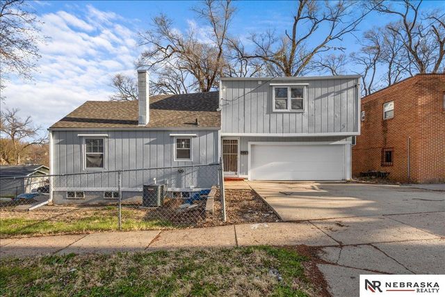 3701 N 43rd Street, Omaha, NE 68111