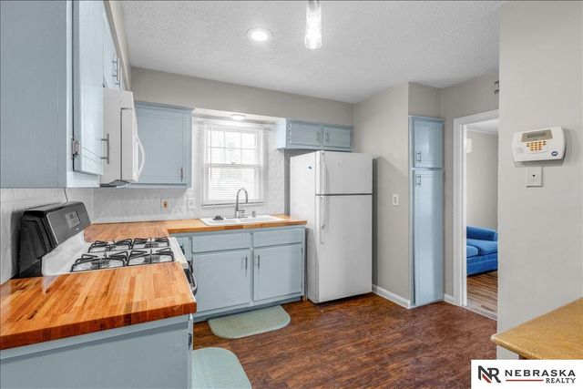 3701 N 43rd Street, Omaha, NE 68111