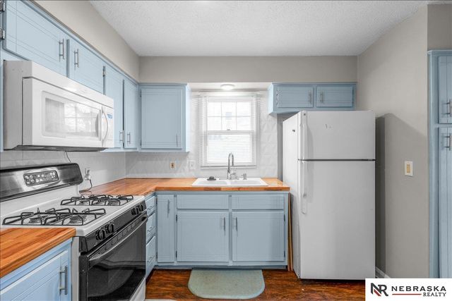 3701 N 43rd Street, Omaha, NE 68111