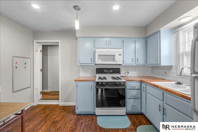 3701 N 43rd Street, Omaha, NE 68111