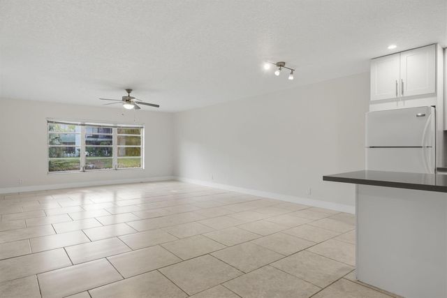 3851 NW 84th Avenue 1a, Sunrise, FL 33351