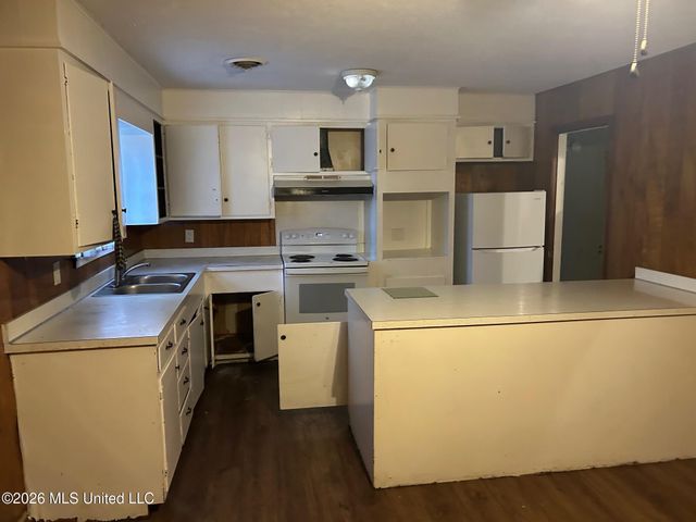 2261 Sloane Street, Jackson, MS 39204