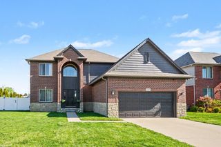 31078 Lions Pointe Drive, Chesterfield Twp, MI 48047