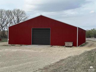 1331 16th Road, Clay Center, KS 67432