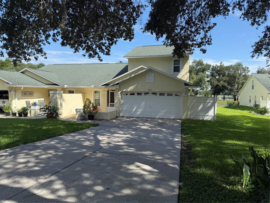 8927 COURTYARD LANE, Groveland, FL 34736