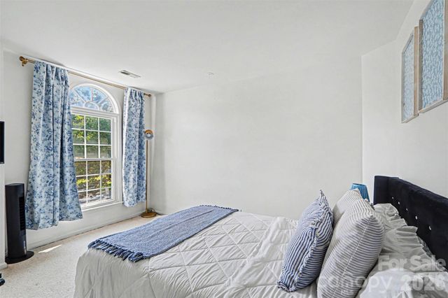 3907 Yorkford Drive, Charlotte, NC 28269