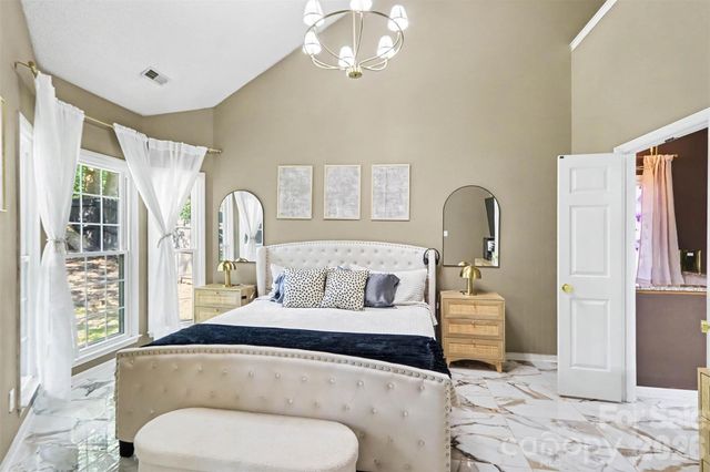 3907 Yorkford Drive, Charlotte, NC 28269