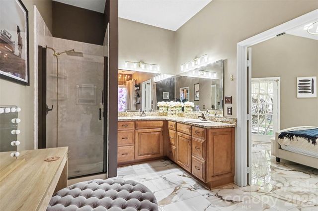 3907 Yorkford Drive, Charlotte, NC 28269