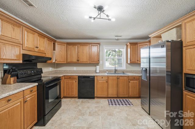 1782 Cat Square Road, Vale, NC 28168