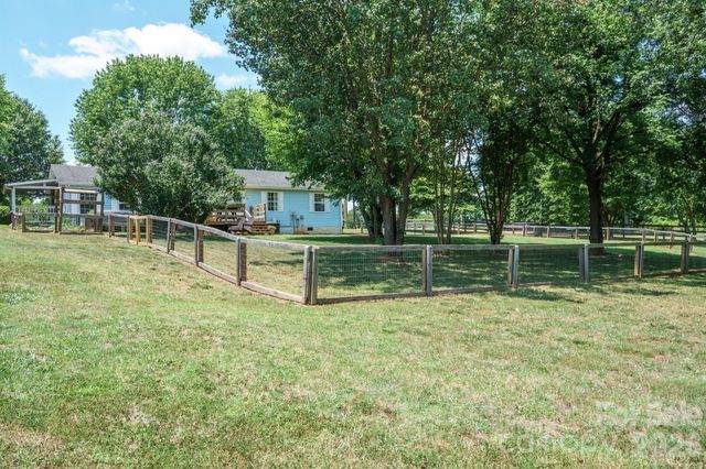 1782 Cat Square Road, Vale, NC 28168