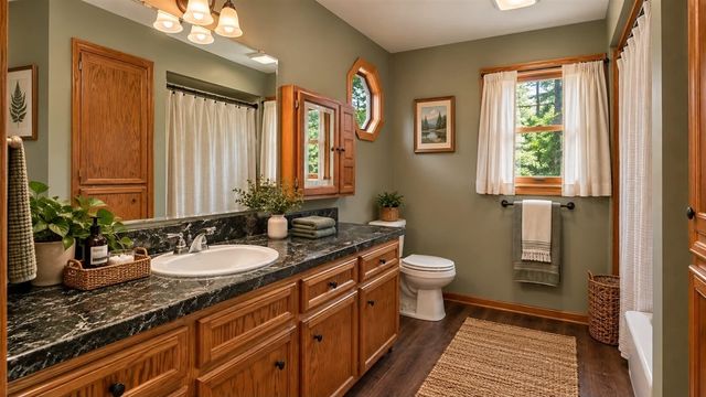7660 56th Ave, Hudsonville, MI 49426