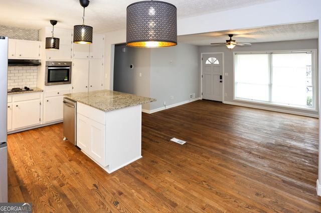 667 Tara Circle SE, Atlanta, GA 30354