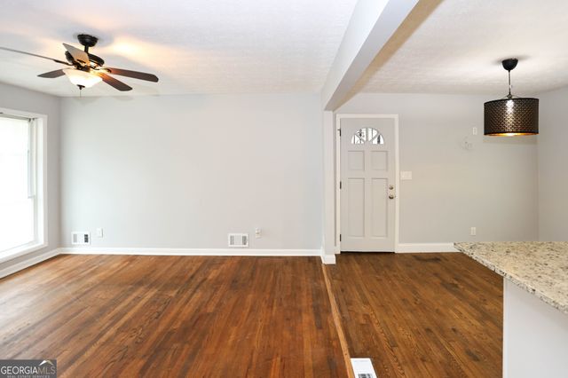 667 Tara Circle SE, Atlanta, GA 30354